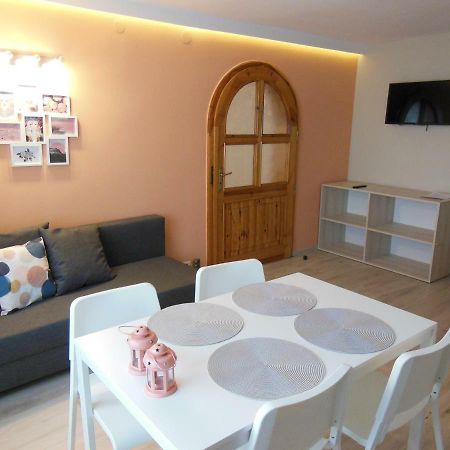 Apartamenty Jester Wrocław Buitenkant foto